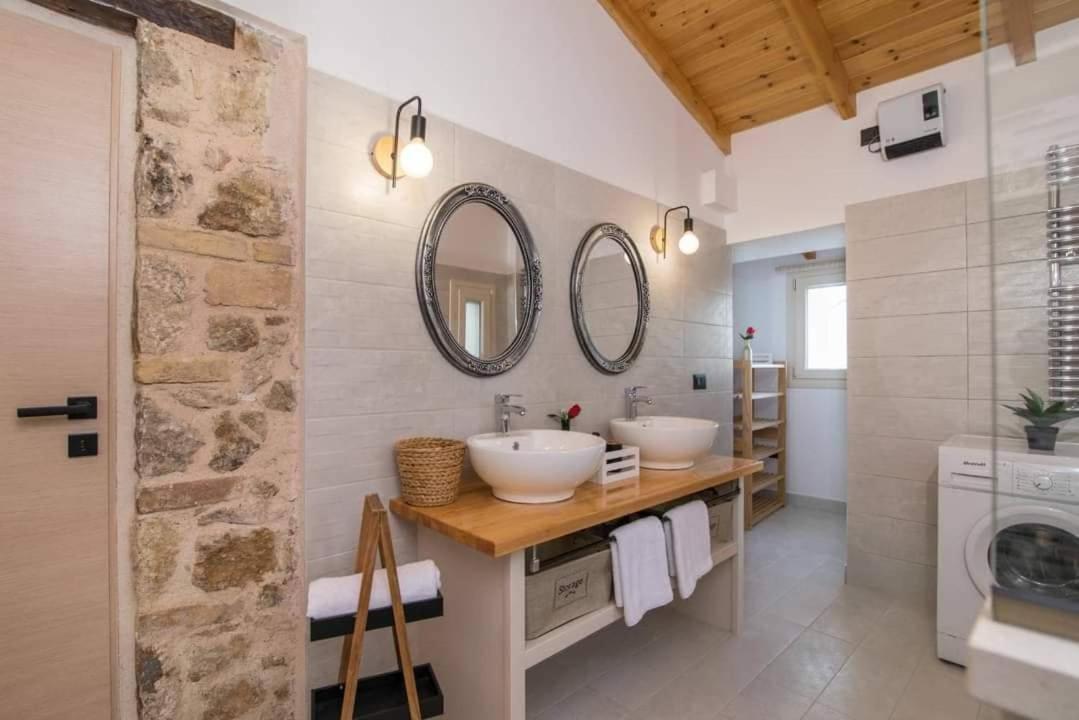 Nikolas Est 1773 Villa Áno Korakiána Eksteriør billede
